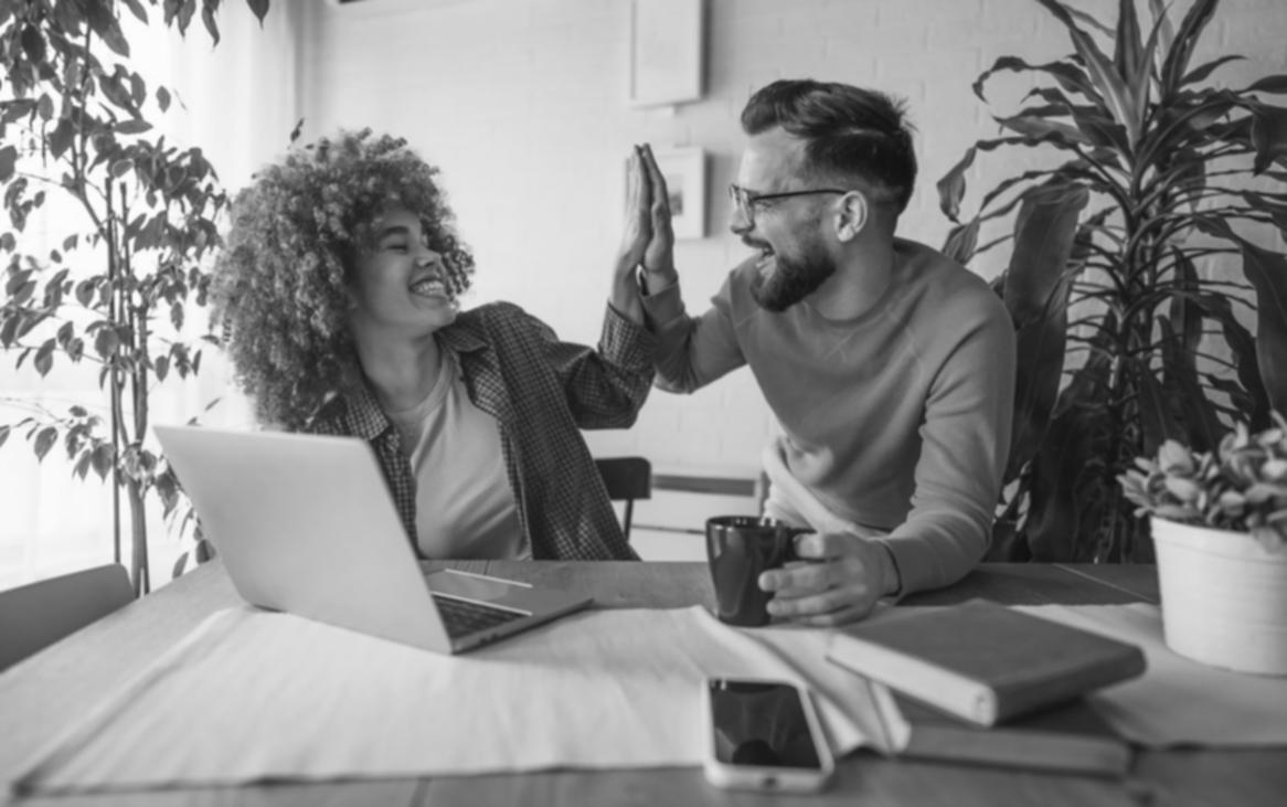 Análisis de métricas SEO en pantalla